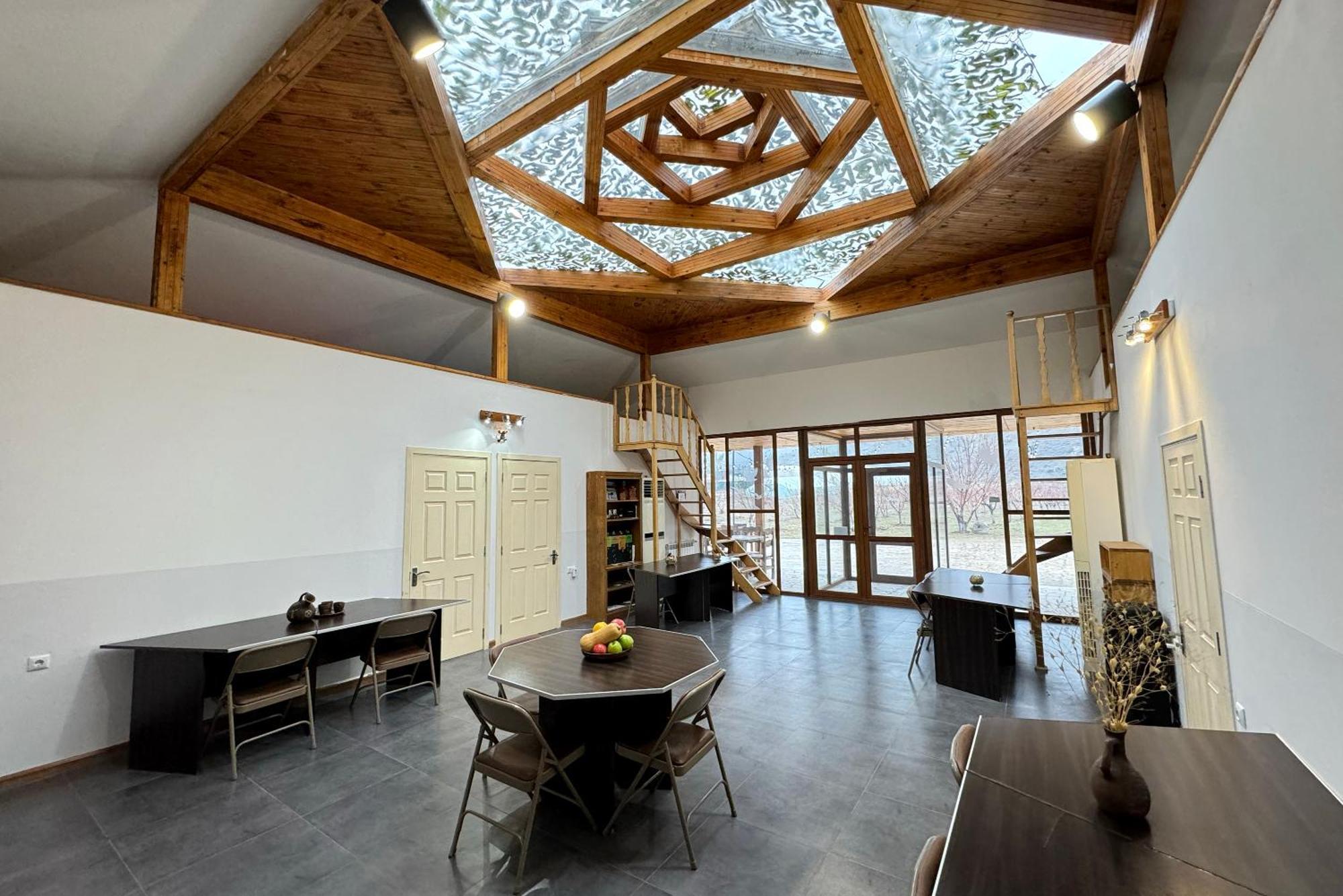 Ecolodge In Wildlife Refuge Urts'adzor エクステリア 写真