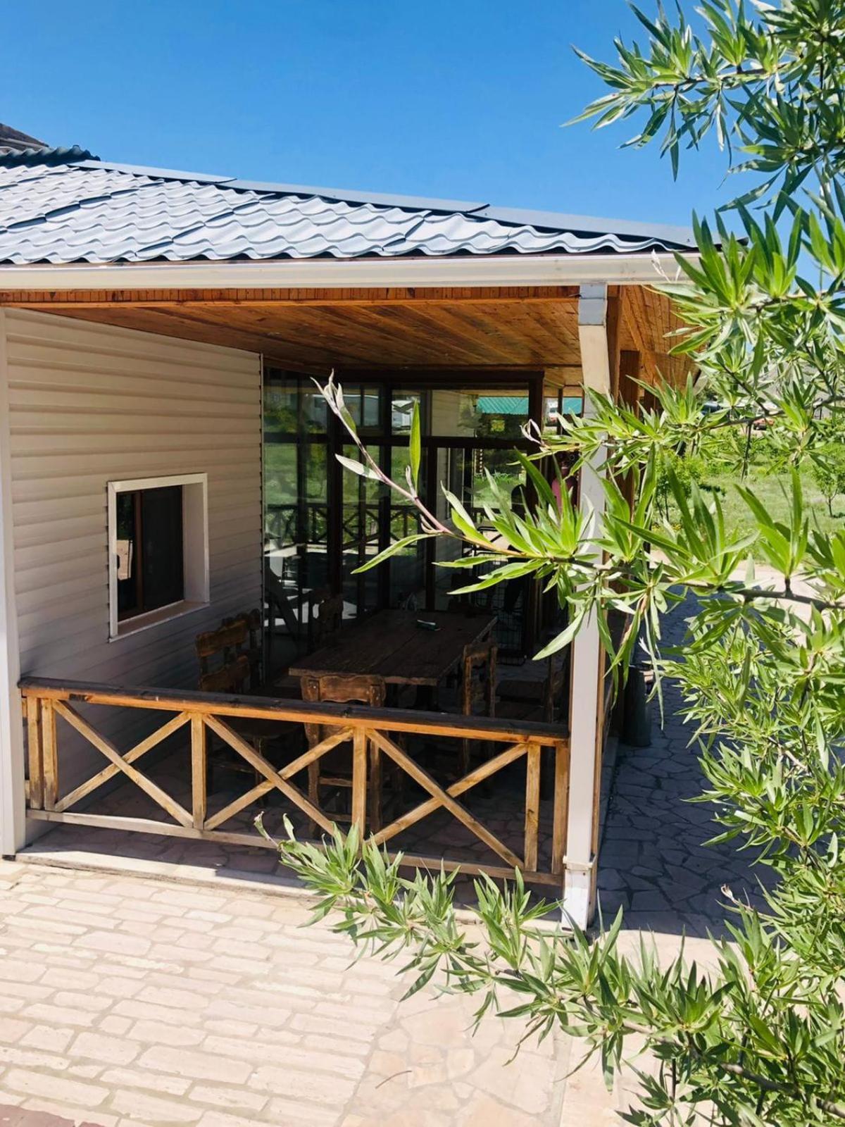 Ecolodge In Wildlife Refuge Urts'adzor エクステリア 写真