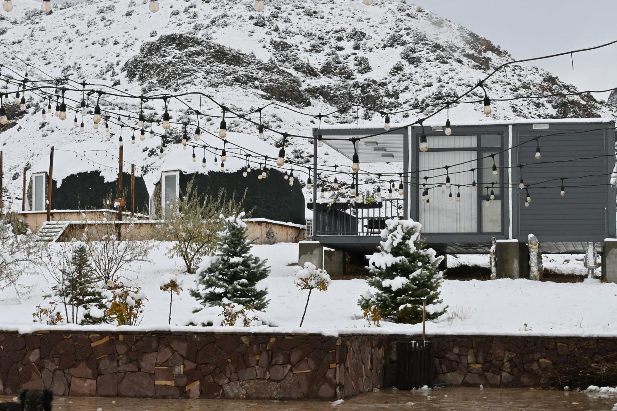 Ecolodge In Wildlife Refuge Urts'adzor エクステリア 写真